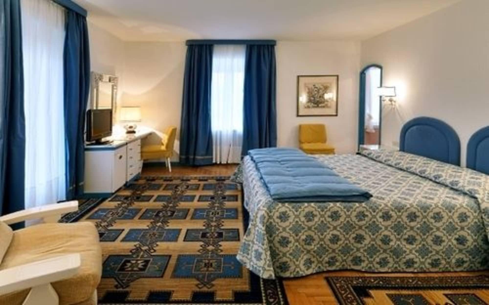 Hotel De La Poste Кортина-д'Ампеццо Экстерьер фото