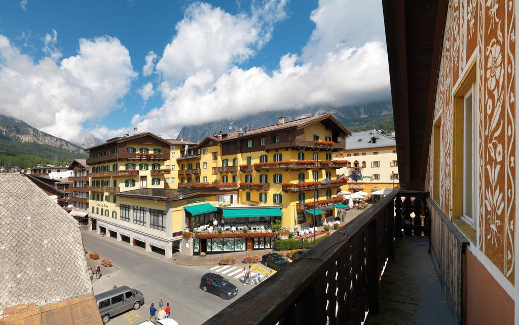 Hotel De La Poste Кортина-д'Ампеццо Экстерьер фото