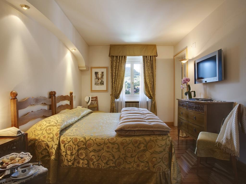 Hotel De La Poste Кортина-д'Ампеццо Экстерьер фото