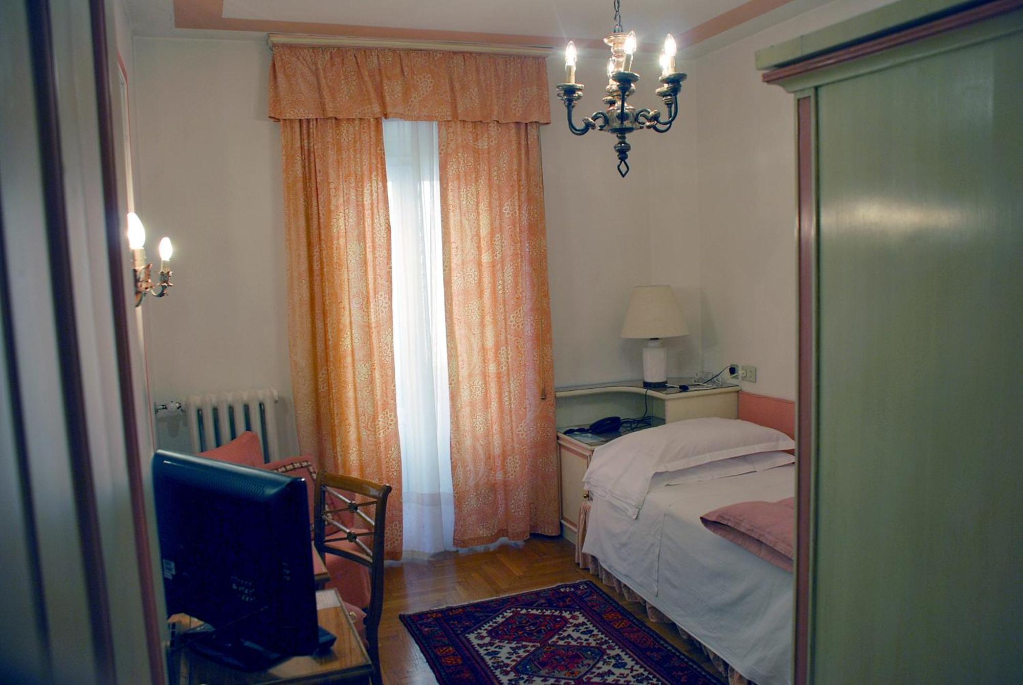 Hotel De La Poste Кортина-д'Ампеццо Экстерьер фото